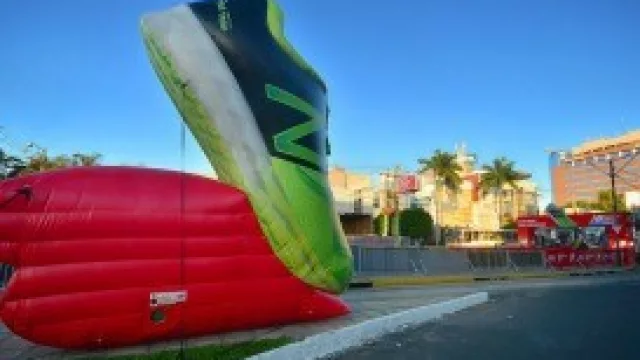 New Balance entrega kits a corredores NB Series 15k