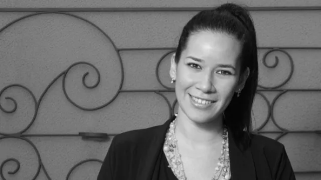 Nora Vega (Editora de Suplementos)