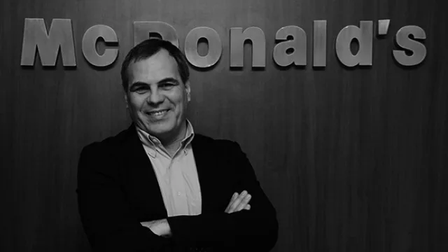 Edgar Vuyk (Gerente General)