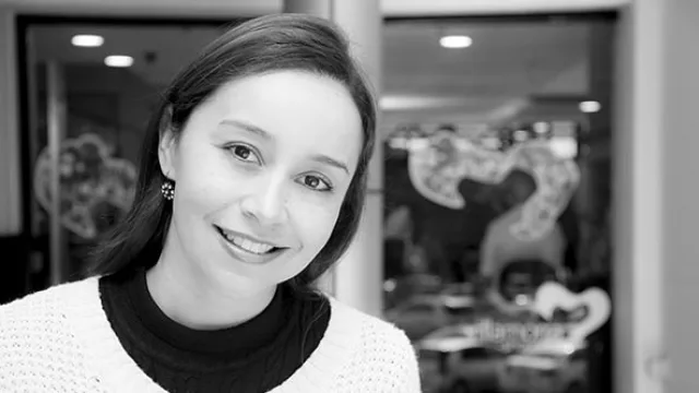 Carmen Solís (Jefa Comercial)