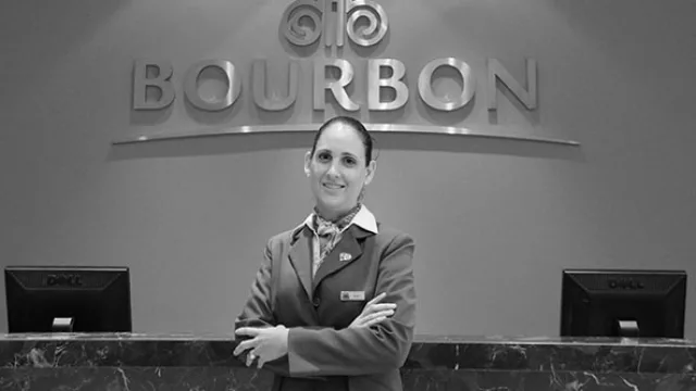 Laura Ayala - Supervisora de Recursos Humanos