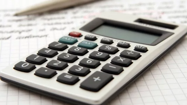 Economía incierta: déficit fiscal e incremento de precios son los principales desafíos para el segundo semestre