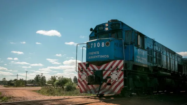 Conexión Posadas-Encarnación: el ferrocarril argentino Urquiza Cargas retorna con la promesa de mejorar la logística