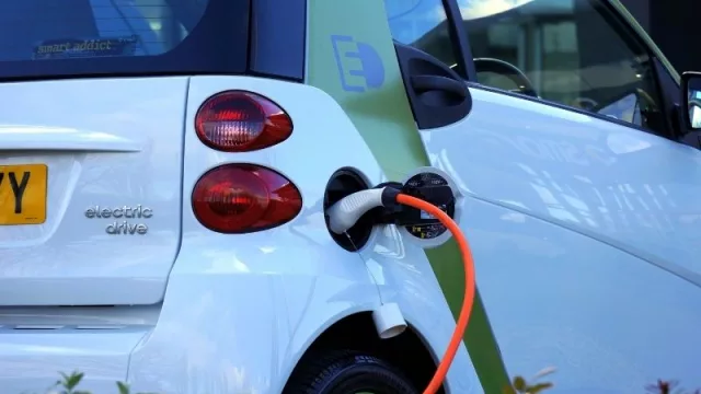 De ASU a CDE por G. 22.000 en auto eléctrico: Se triplica expectativa de venta de móviles eléctricos para fin de año