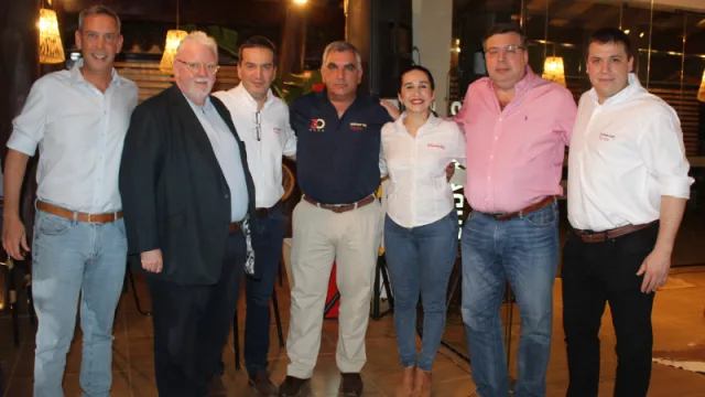 Minerva Foods: Carlos Canessa, Conor McEnroy, Carlos Dubroca, Patricio Silveira, Ruth Niz, Jerónimo Nasser y Robert Walder