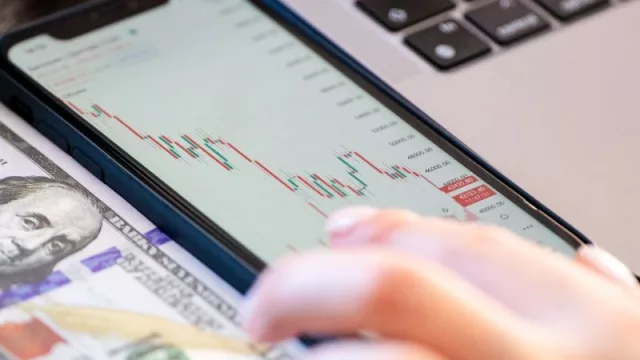 Sobra espacio en mercado de capitales: actividad crecerá si se suman más emisores y se educan los inversores