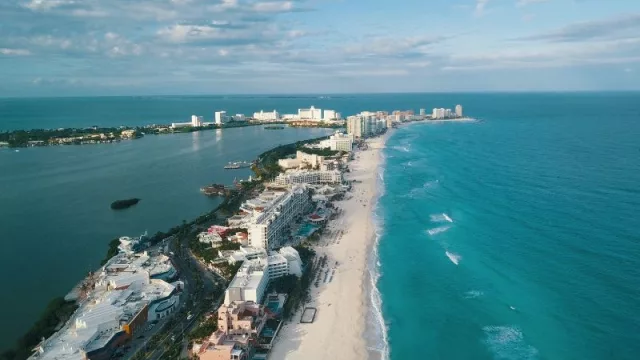 Cifras alzan vuelo: la gente planea ir al Caribe y Brasil (agencias lo celebran pues ventas crecieron 20%)