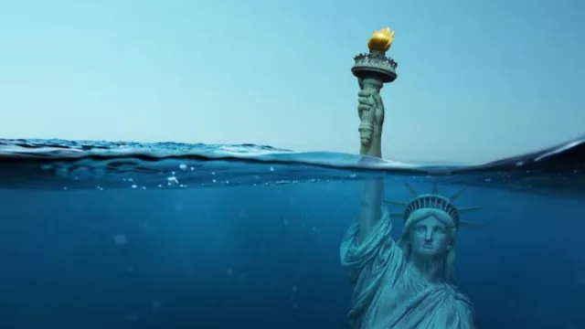 El mundo vive una contraola democrática: ¿cuál es el papel de las élites?