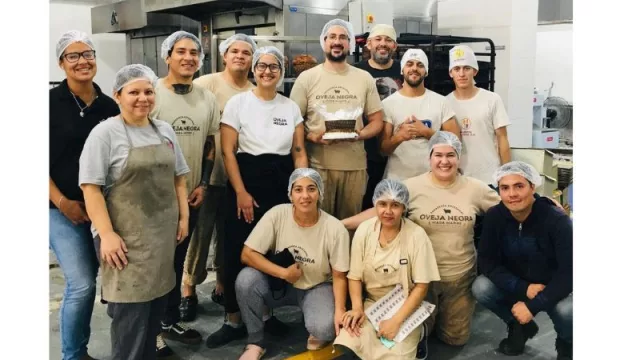 El éxito detrás del sándwich de vitel toné de Oveja Negra (proyectan otro local y ampliar el negocio)