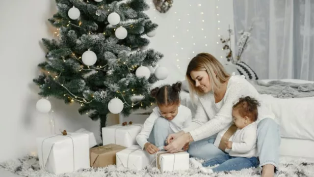 Arbolitos de verdad, fotos familiares y pavo en la mesa irrumpen en tradición navideña (y abren nuevas formas de negocio)
