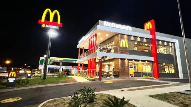 McDonald’s continúa expandiéndose con nuevo restaurante en zona del Abasto