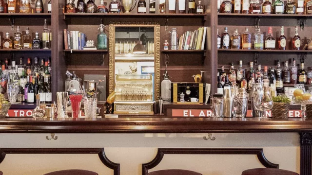 Café La Trova: el bar cubano de Miami que está entre los 50 mejores del mundo