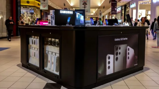 Donde se encuentra un país está Samsung (la empresa inaugura nuevo punto de venta)