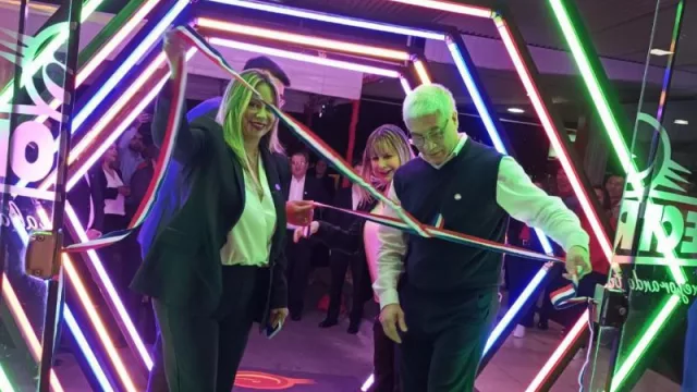 Electroban de Encarnación inauguró un centro de experiencias en el marco de su aniversario