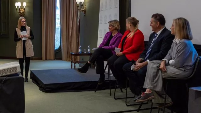 Barcelona lidera el interés global en plataformas digitales (destacando el turismo como el tema principal)