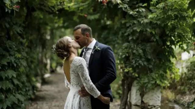 Un casamiento como un cuento de hadas: en Estancia Bosque Alegre elegís el lugar del predio que más te guste (y con hotel exclusivo)