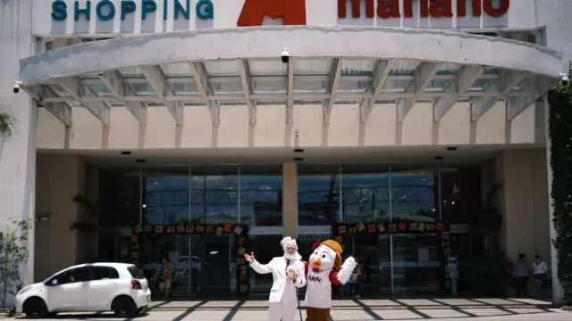 KFC celebra apertura de nuevo local en el Shopping Mariano de Mariano Roque Alonso