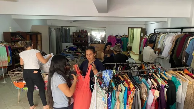 La Tiendita de la Cruz Roja, una opción de moda sostenible (apoya causas humanitarias)