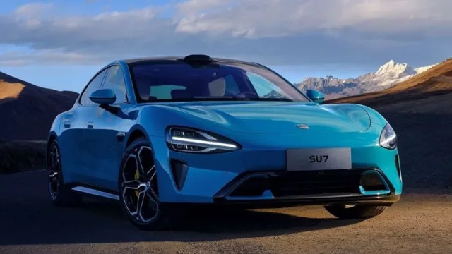 China y el mundo esperan: Sale a la venta el SU 7, primer auto eléctrico de Xiaomi