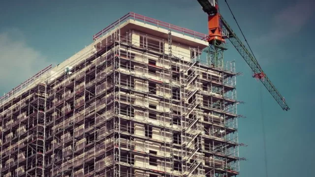 Si de vivienda promovida se trata (en UY los argentinos se la juegan por invertir)