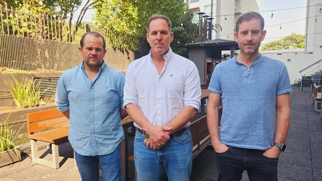 Juan Foderé, Matías Cafaro y Pablo Foderé, directivos de Agromáquinas Paraguay.