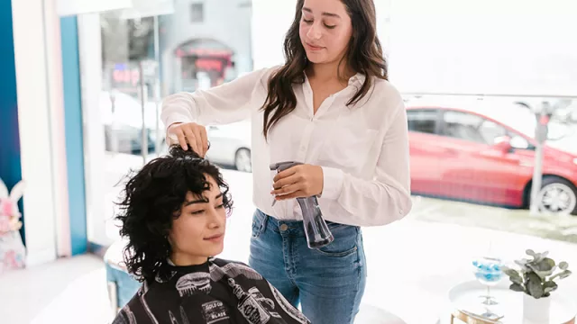 ¿Dónde preferís cortarte el cabello?