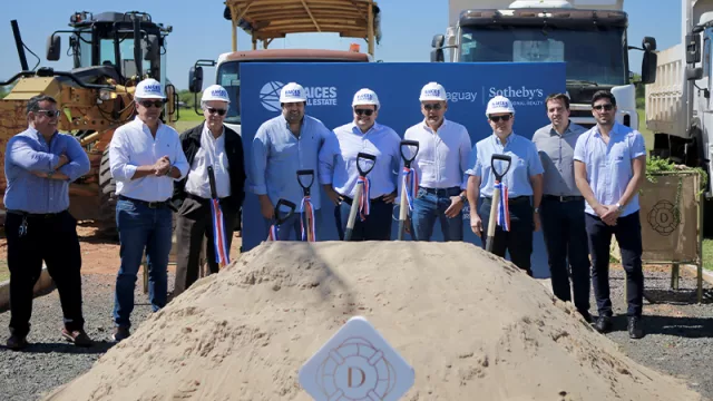 Primera palada en el barrio Navegantes marca el inicio oficial de las obras en Aquadelta