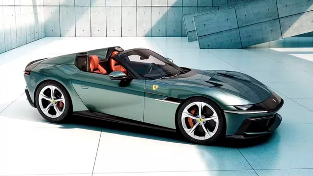 Ferrari 12Cilindri Spider, un homenaje al pasado y un guiño al futuro