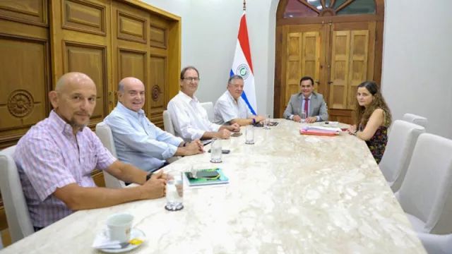 Ingreso de divisas por exportaciones en febrero podría estabilizar el dólar