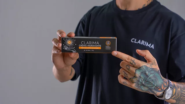 De la experimentación al éxito: Clarima la crema hidratante que mantiene vivos los colores de tus tatuajes