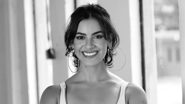 Acrotelas: el deporte aéreo que transforma el cuerpo, desarrolla la flexibilidad y fortalece la mente