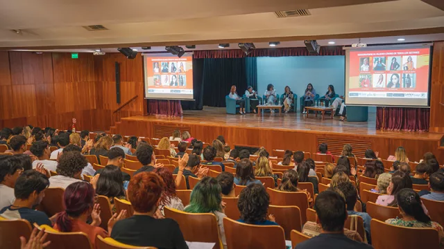Experiencias de éxito y equidad: mujeres líderes compartieron sus trayectorias con la comunidad académica
