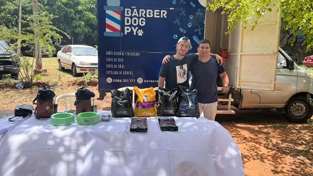 Barber Dog: el salón de baño para mascotas que llega hasta tu casa en un camioncito