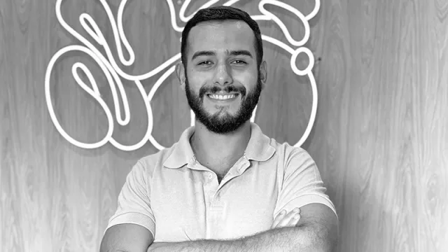 Enmanuel López: “Cuando una marca sube un meme relacionado con sus productos, da un paso más hacia su público”