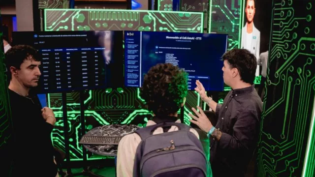 Arrancó FutureX powered by Singularity, el evento que conecta talento local con las tendencias globales