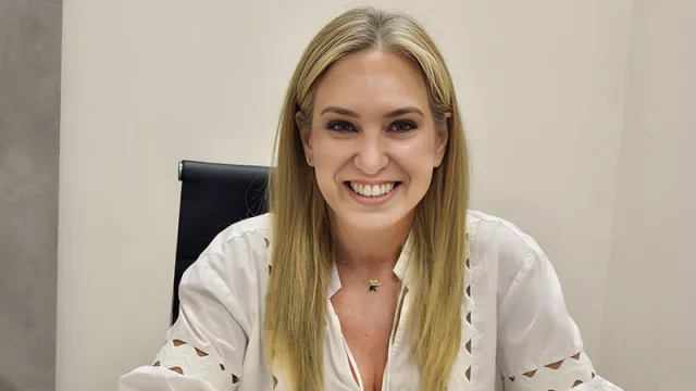 Carolina Sánchez Haussmann: “Un gerente eficaz no solo comunica metas, sino que genera compromiso y sentido de pertenencia”