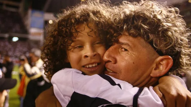 Carlos Paragua Espínola: “Desde chico le acompañaba a papá y mi sueño era ser como él, estar en un vestuario de fútbol”