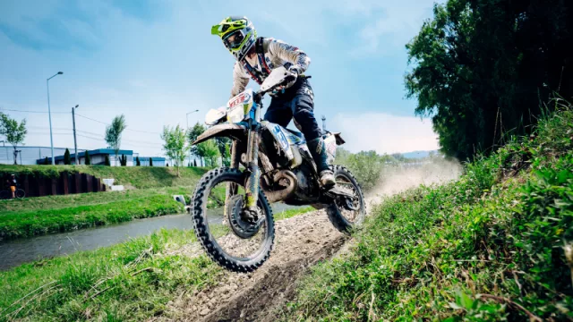 Ricardo “Nano” Sánchez: un paraguayo que llevó a Husqvuarna al Enduro más duro del mundo, con una medalla de plata