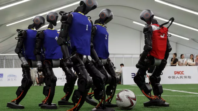 China celebra sus primeras olimpiadas de robots humanoides (una mezcla de humor, innovación y ambición tecnológica)
