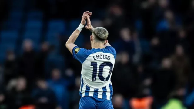 “La Joya” despega: Enciso parte a Londres, chequeo médico y aterriza en Estrasburgo rumbo al Chelsea