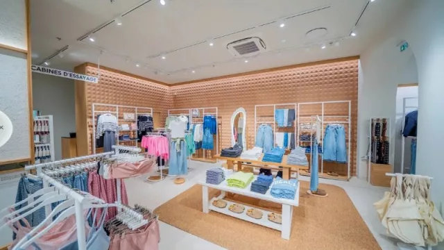 Mango Teen sigue creciendo con una veintena de aperturas este 2025, incluyendo nuevas localidades internacionales en Reino Unido, Francia y Portugal