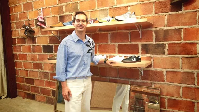 La francesa Veja llegó a Paraguay con sneakers sustentables y un modelo de producción ético