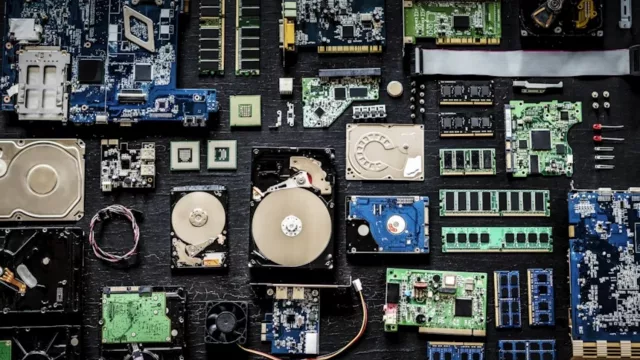 Inteligencia artificial y discos duros: el regreso inesperado de un clásico del almacenamiento