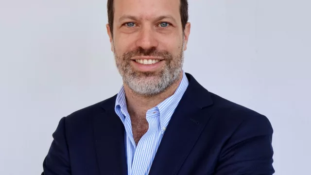 Benjamín Caballero: “La descentralización es necesaria para un sistema de salud más equitativo”