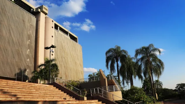 Créditos más baratos: bajan la tasa máxima en guaraníes y apuntan a dinamizar el financiamiento