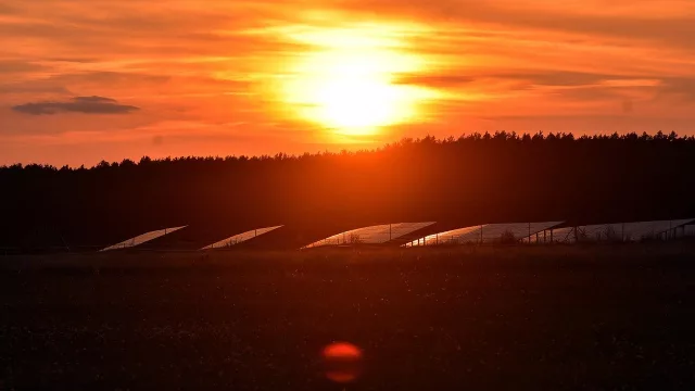 Paraguay abre las puertas a la inversión privada en energías renovables con nueva ley que impulsa contratos a 30 años