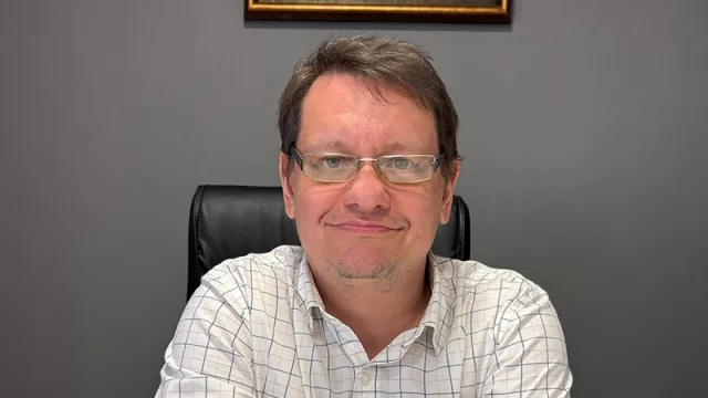 Atrapados en sus redes: Las redes sociales son valiosas, pero no son la estrategia