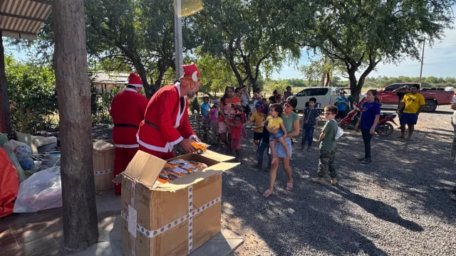 Toyota Claus: la Navidad acelera rumbo al Chaco para llevar alegría a los niños