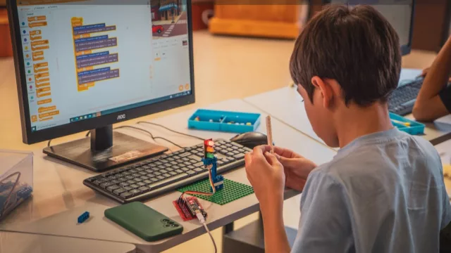 La UAA abre una semana de creatividad y tecnología con su Colonia de Vacaciones Robótica