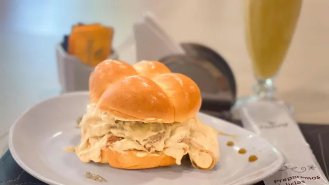 ¿Dónde está el mejor sándwich de vitel toné?